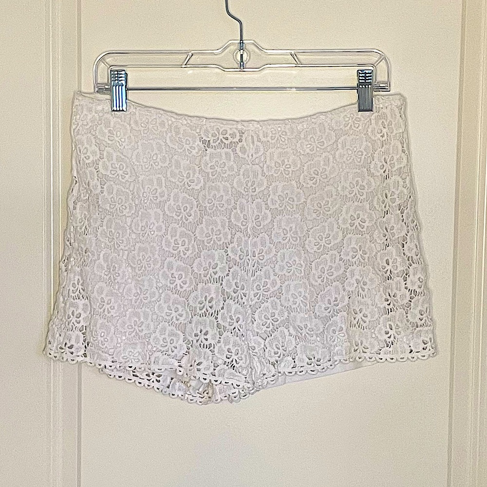 Jennifer Lopez Floral White/ Ivory Shorts